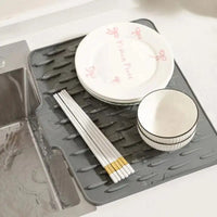 DripAway™ Silicone Drying Mat - No-Spill, Non-Slip Drying Surface for Clean Countertops