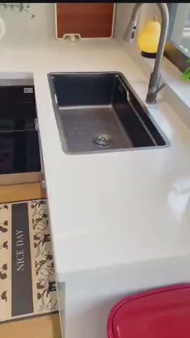 DripAway™ Silicone Drying Mat - No-Spill, Non-Slip Drying Surface for Clean Countertops